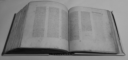 152 Figure 59 Vaticanus pp 1302-1303, showing gap in text missing Mark 16_9-20.tif